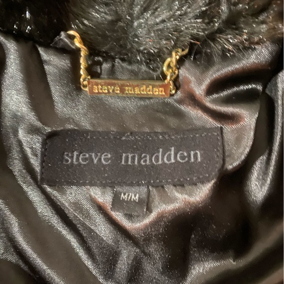 Steve Madden Faux Fur Vest, size Medium - Picture 2 of 6